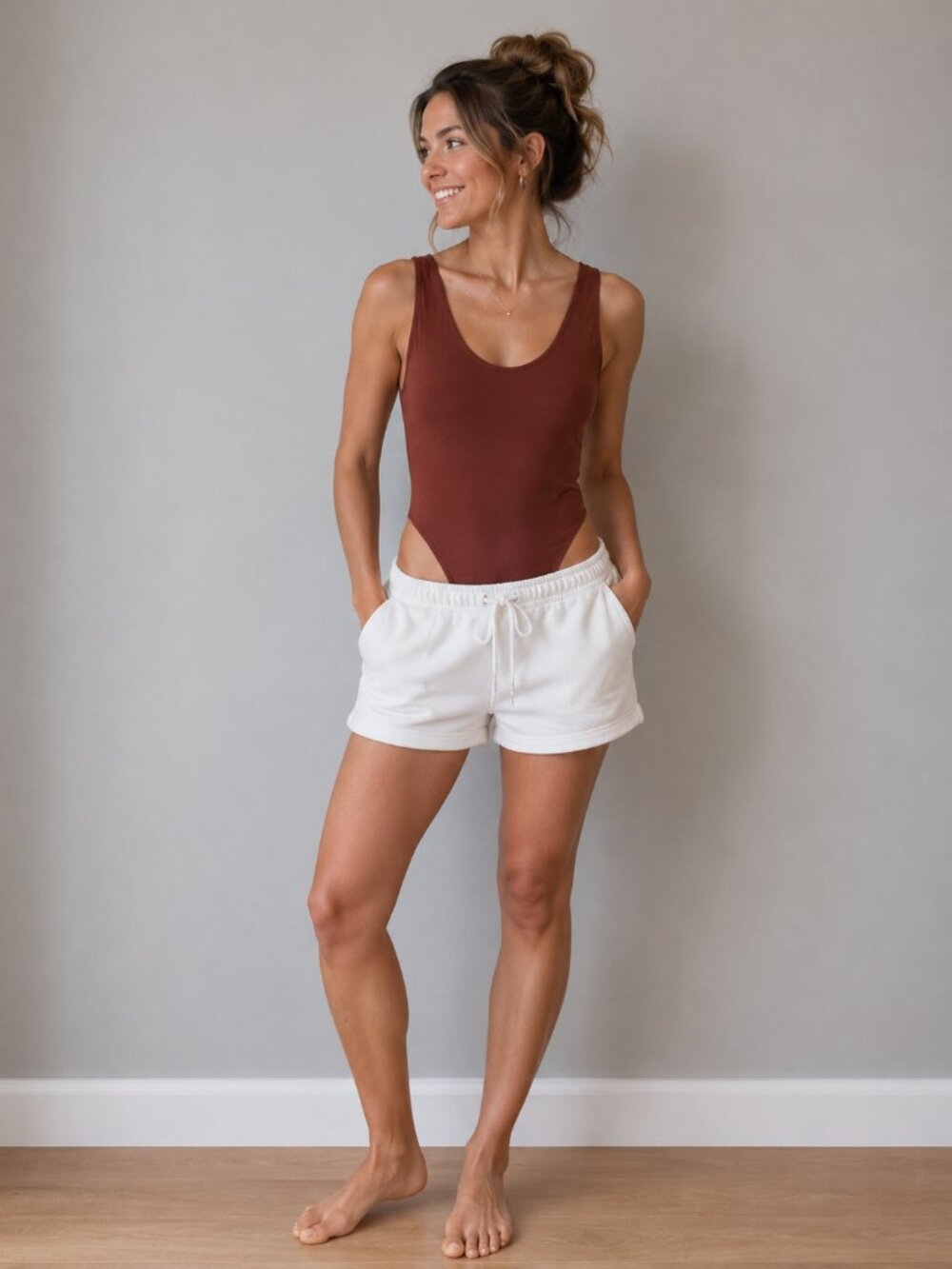 Women’s Scoop Neck Bodysuit in Deep Brown